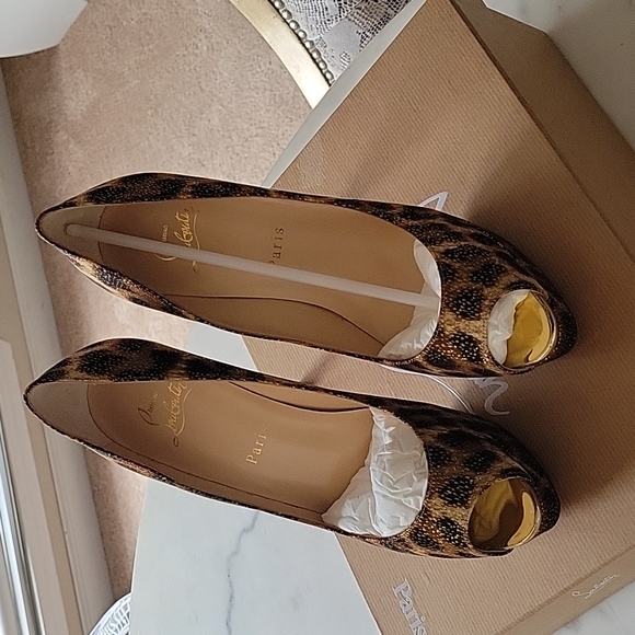 COPY - Christian louboutin animal print size 38 - Picture 3 of 3